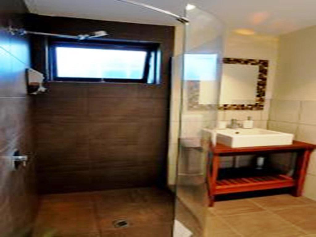 Waikiki Beach Bed And Breakfast Hopeland Room photo